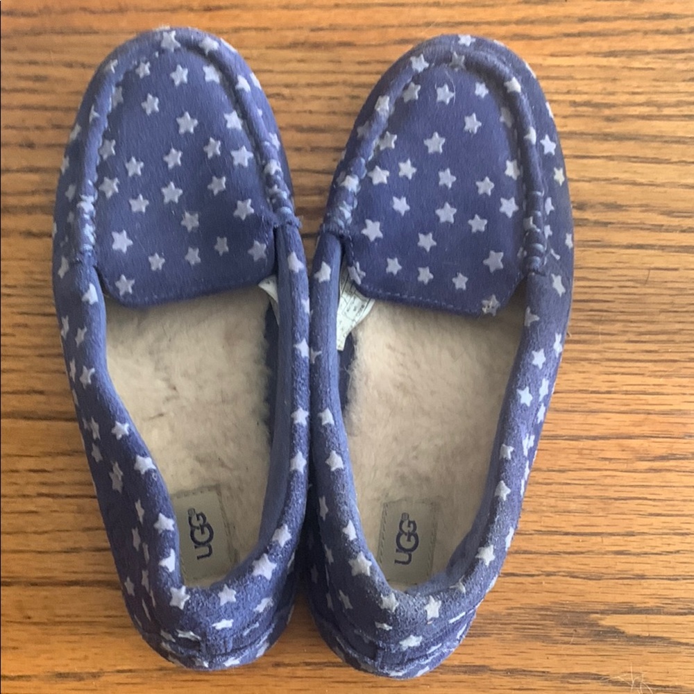 Cozy UGG Kids Blue Star Moccasins